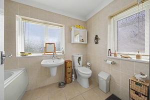 Compass Crescent Old Whittington
